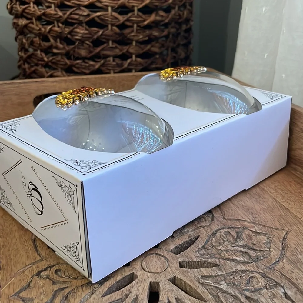 🍷Set of 2 Sunflower 🌻 Bejeweled Stemless Wine Glasses 🍷NEW IN BOX! - Picture 9 of 10